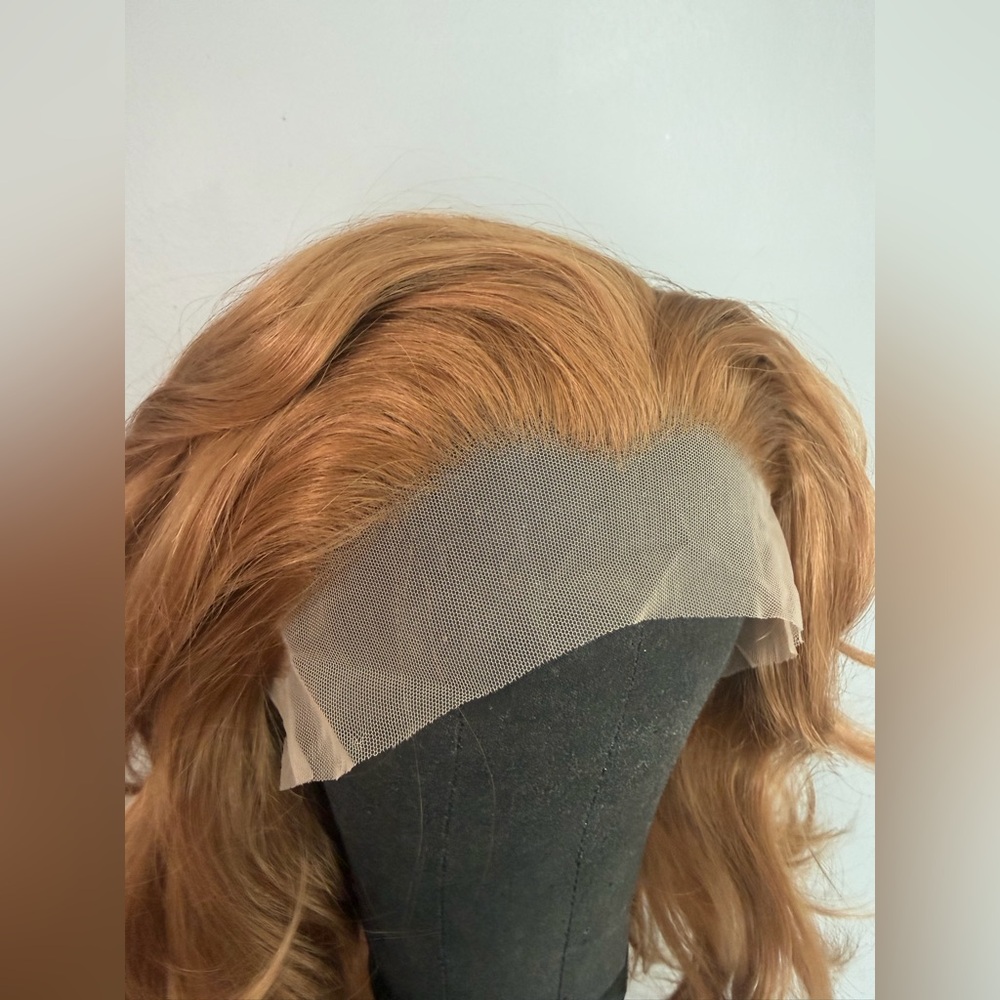 Brand new 13x3 auburn synthetic lace front wig. 16 inches - Picture 6 of 10